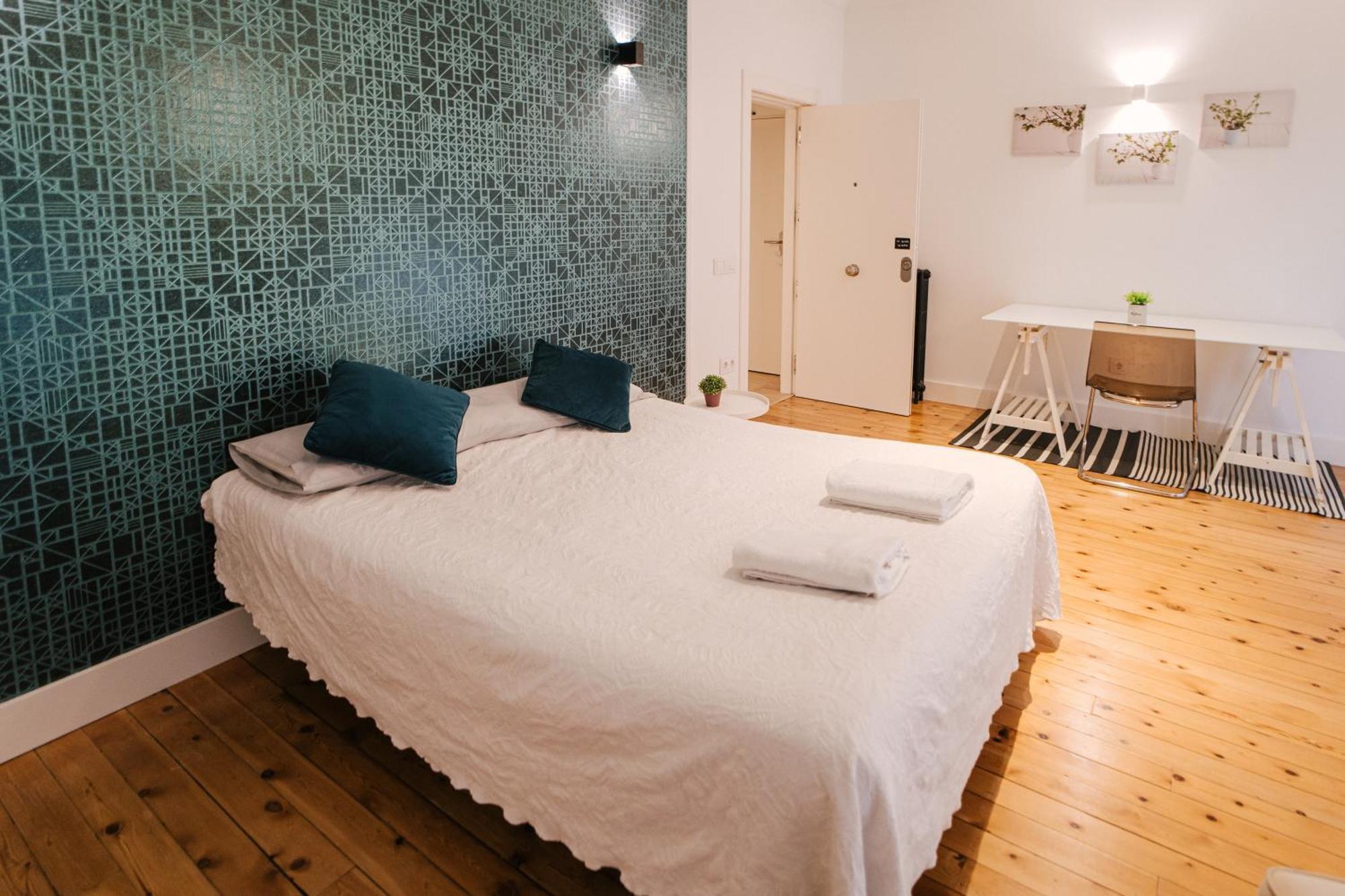 Lujoso Y Amplio Apartamento Con Parking Incluido Leon Exterior photo