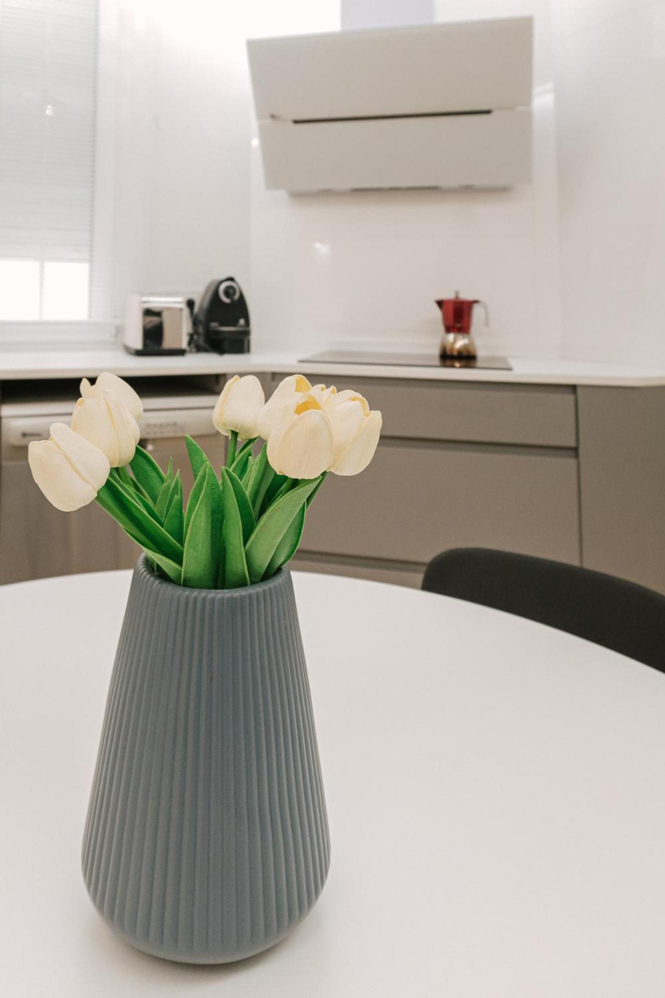 Lujoso Y Amplio Apartamento Con Parking Incluido Leon Exterior photo